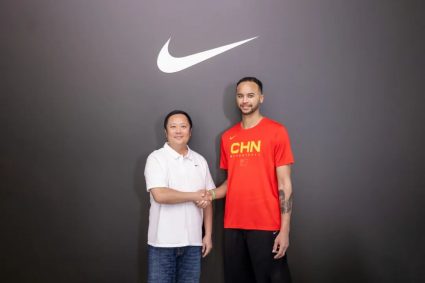 Official Xuan: Chinese player Li Kael officially joined the Nike big family wearing No. 32 jersey